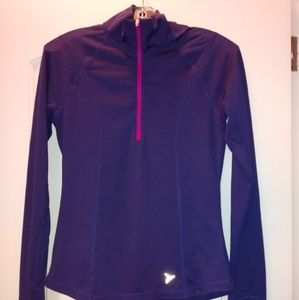 Old Navy Long Sleeve Half Zip Pullover (size S)